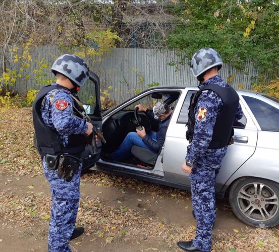 В Оренбуржье росгвардейцы задержали нетрезвого водителя без прав
