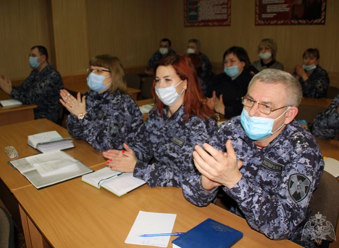 Специалисты Центра ЛРР и госконтроля отмечают профессиональный праздник