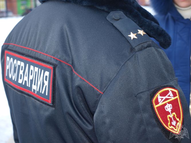 В областном центре росгвардейцы задержали злоумышленников за хищение сладкой пасты и спиртного