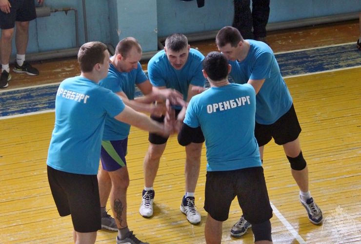В Оренбуржье силовики посвятили юбилею войск правопорядка товарищеский турнир