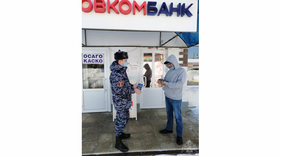 Благодаря акции «Безопасный дом, подъезд, квартира» 20 домов оренбуржцев стали недосягаемы для преступников