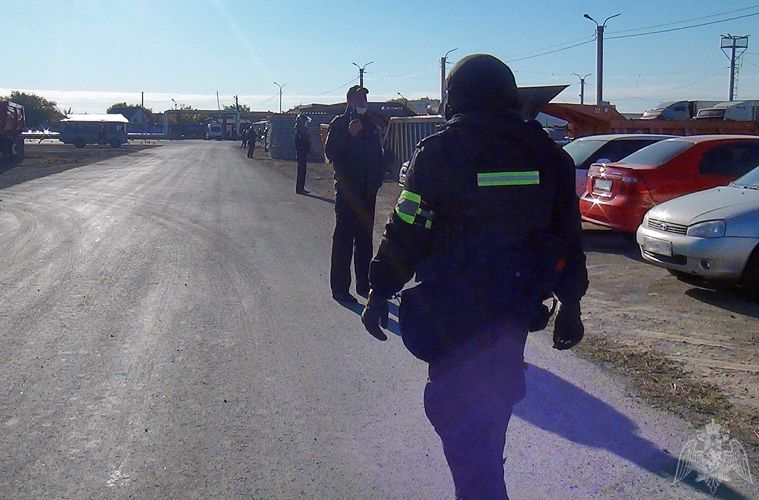 В Оренбурге спецназ Росгвардии оказал содействие сотрудникам полиции при проведении профилактического рейда