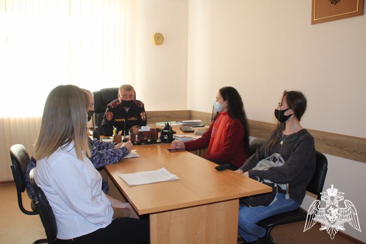 В Оренбурге журналисты региональных СМИ на один день стали бойцами Росгвардии