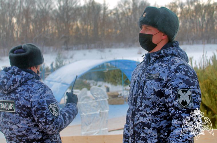 В Оренбуржье сотрудники и военнослужащие Росгвардии обеспечили безопасность граждан в крещенскую ночь