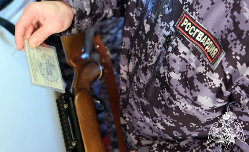 В Оренбуржье Росгвардия напомнила владельцам гражданского оружия о запрете на его ношение в местах проведения массовых мероприятий