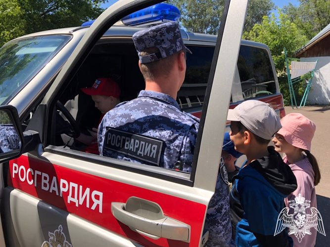 В Оренбурге стартовала акция «Каникулы с Росгвардией»