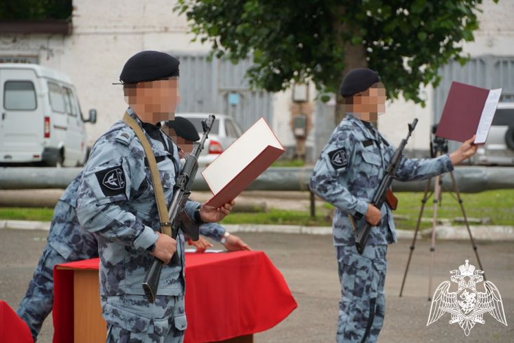 Новобранцы Росгвардии приняли Присягу в день образования ОМОН «Кобра»