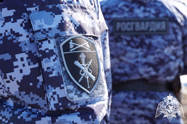 В Оренбурге сотрудники вневедомственной охраны Росгвардии задержали подозреваемого в нанесении ножевых ранений 