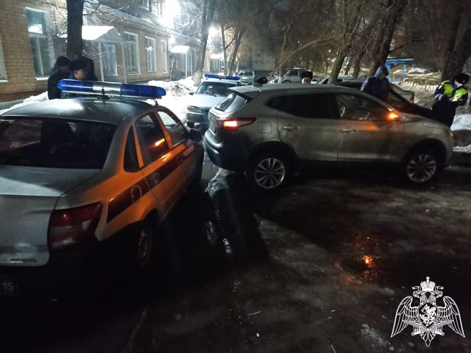 В Оренбурге сотрудники вневедомственной охраны Росгвардии задержали подозреваемого в угоне автомобиля