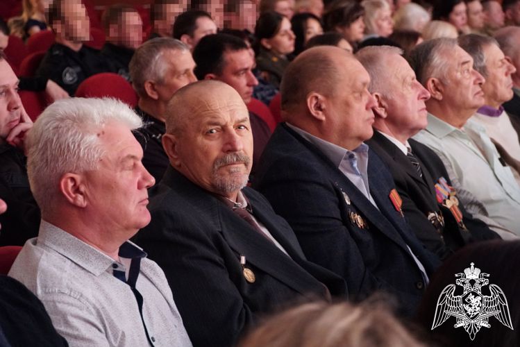 В Оренбуржье росгвардейцы принимают поздравления с Днем войск национальной гвардии Российской Федерации