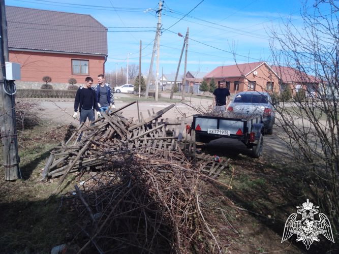 Росгвардейцы из Бузулука приняли участие в акции «Чистый четверг»