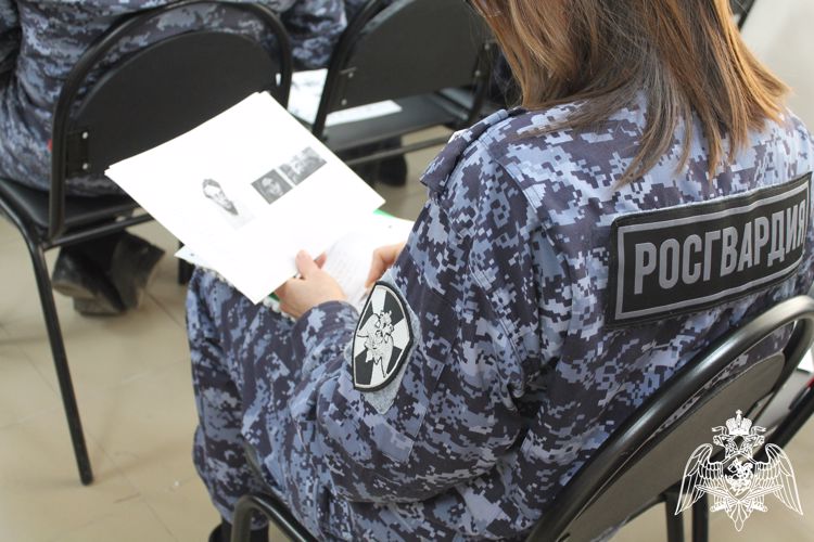 В Оренбуржье росгвардейцы написали «Диктант Победы» 