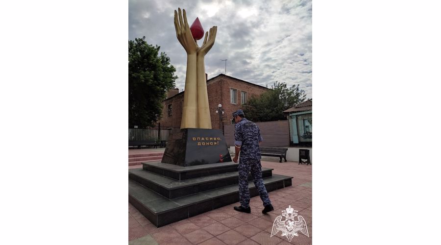 Спасти чью-то жизнь: росгвардейцы из Оренбурга сдали кровь в честь Всемирного Дня донора