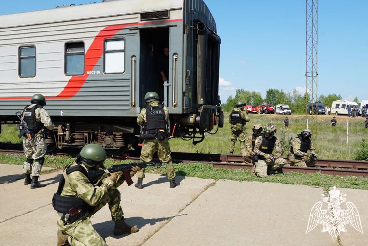 Росгвардейцы приняли участие в антитеррористическом учении в Оренбургской области