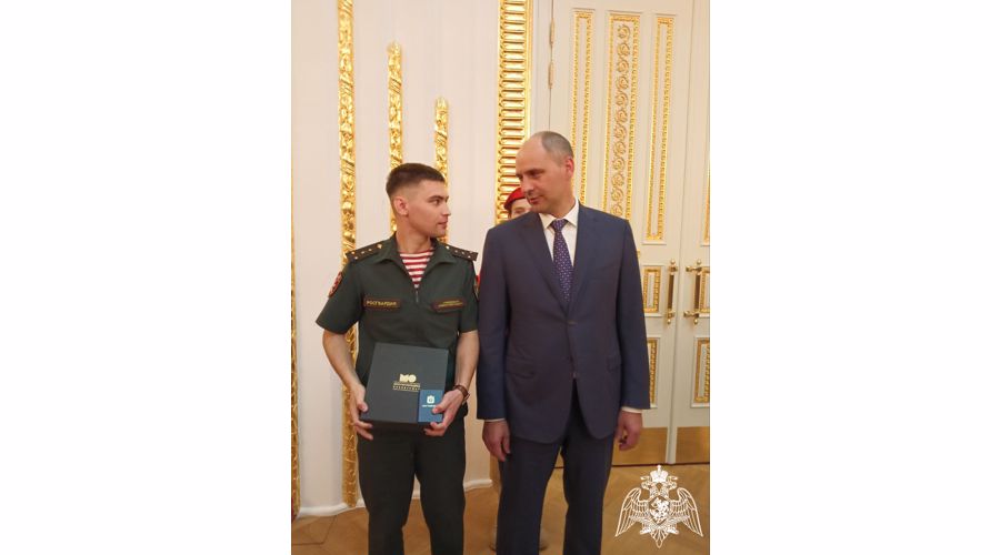 Памятным знаком «Золотая молодежь Оренбуржья» награжден военнослужащий Управления Росгвардии по Оренбургской области