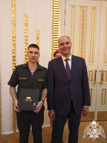 Памятным знаком «Золотая молодежь Оренбуржья» награжден военнослужащий Управления Росгвардии по Оренбургской области 