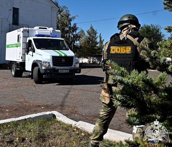 Сотрудники Росгвардии приняли участие в антитеррористическом учении в Оренбургской области
