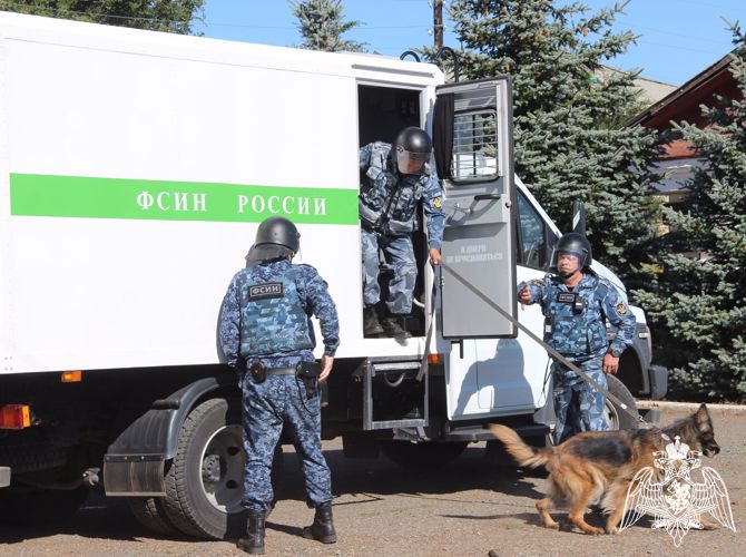 Сотрудники Росгвардии приняли участие в антитеррористическом учении в Оренбургской области