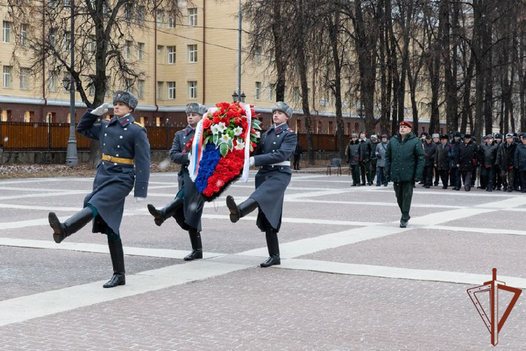 ГЕНЕРАЛ АРМИИ ВИКТОР ЗОЛОТОВ ПОЗДРАВИЛ ОБЩЕРОССИЙСКУЮ ОБЩЕСТВЕННУЮ ОРГАНИЗАЦИЮ ВЕТЕРАНОВ ВОЙСК ПРАВОПОРЯДКА С 15-ЛЕТИЕМ  