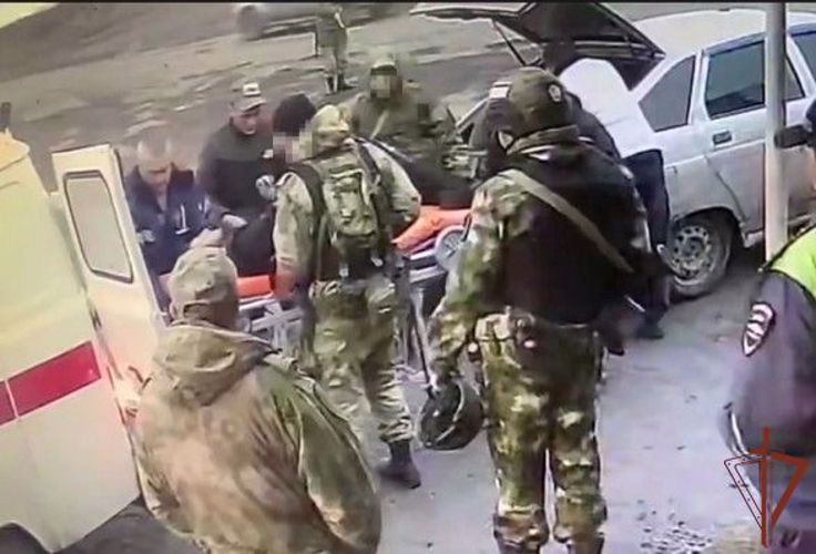 СПЕЦНАЗ РОСГВАРДИИ РЕАНИМИРОВАЛ МУЖЧИНУ С ОСТАНОВКОЙ СЕРДЦА В ДНР