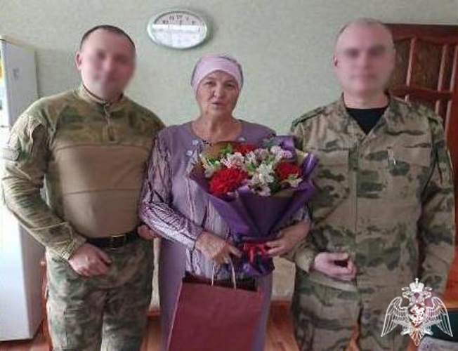 В Управлении Росгвардии по Оренбургской области сотрудники и военнослужащие присоединились к акции «С любовью к маме»