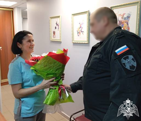 В Управлении Росгвардии по Оренбургской области сотрудники и военнослужащие присоединились к акции «С любовью к маме» 