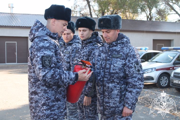 В Оренбурге росгвардейцы провели профилактическое мероприятие в осенне-зимний пожароопасный период