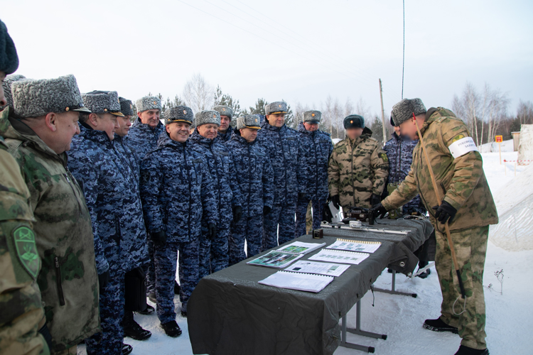 Оперативный сбор руководящего состава Приволжского округа Росгвардии завершился в Нижнем Новгороде расширенным заседанием итогового военного совета