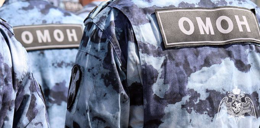 В Оренбурге при поддержке ОМОН Росгвардии задержаны подозреваемые в интернет-мошенничестве
