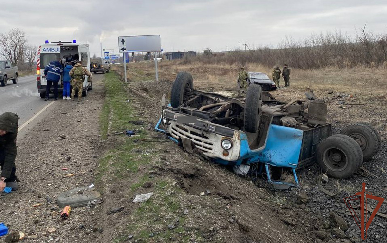 РОСГВАРДЕЙЦЫ ТРИЖДЫ ЗА НЕДЕЛЮ ПОМОГЛИ ПОСТРАДАВШИМ В ДТП ЖИТЕЛЯМ ДНР