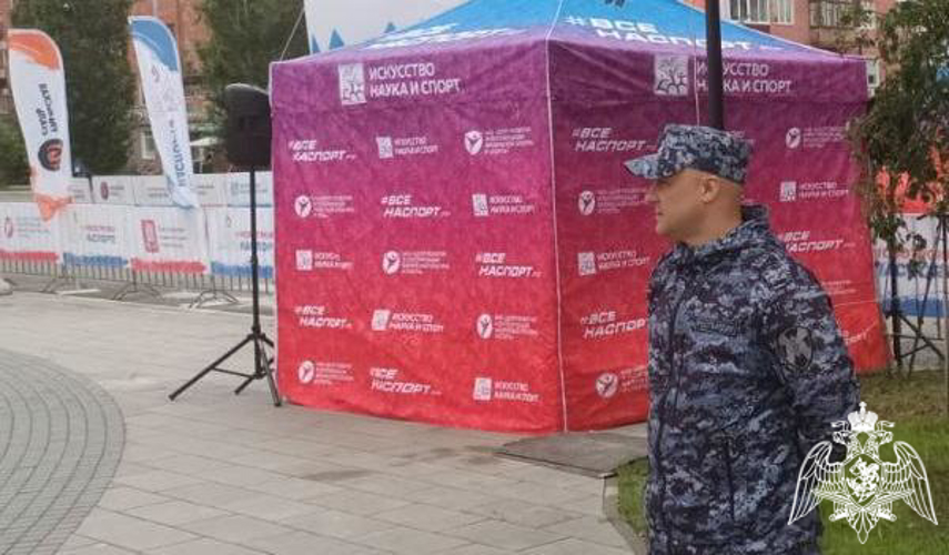 В Оренбуржье росгвардейцы обеспечили правопорядок во время празднования Дня молодежи