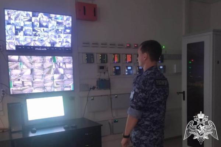 Росгвардейцы проводят проверку образовательных учреждений на антитеррористическую защищенность