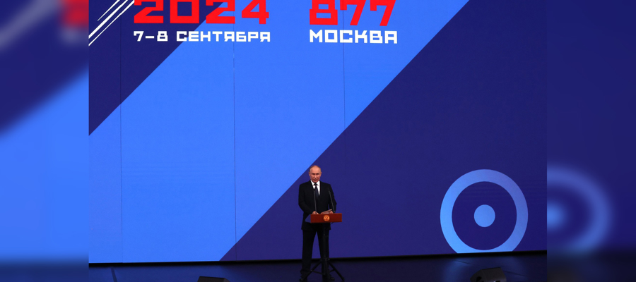 ЗАМЕСТИТЕЛЬ ДИРЕКТОРА РОСГВАРДИИ ГЕНЕРАЛ-ПОЛКОВНИК АЛЕКСЕЙ ВОРОБЬЕВ ПРИНЯЛ УЧАСТИЕ В ТОРЖЕСТВЕННОМ МЕРОПРИЯТИИ В ПАРКЕ «ЗАРЯДЬЕ» В ДЕНЬ ГОРОДА МОСКВЫ