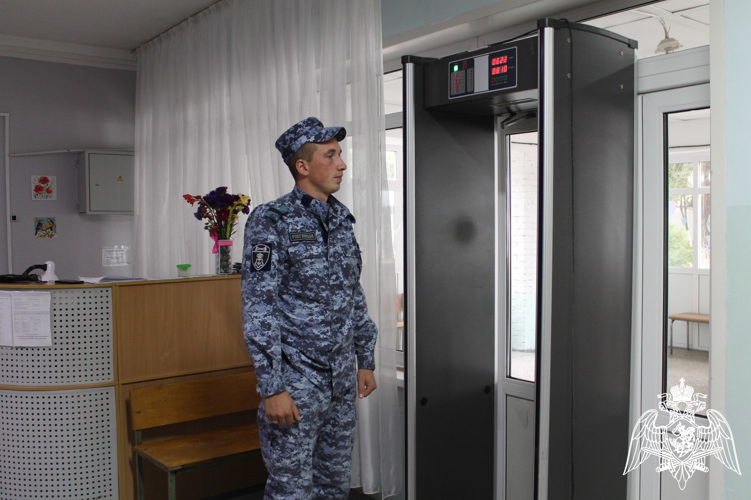 Росгвардия обеспечила безопасность единого дня голосования в Оренбургской области