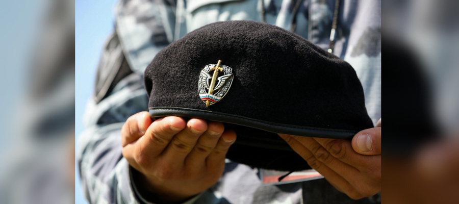СОТРУДНИКИ СОБР И ОМОН РОСГВАРДИИ ПРОШЛИ ИСПЫТАНИЯ НА ПРАВО НОШЕНИЯ ЗНАКА ОТЛИЧИЯ ПОЛИЦЕЙСКОГО СПЕЦНАЗА 
