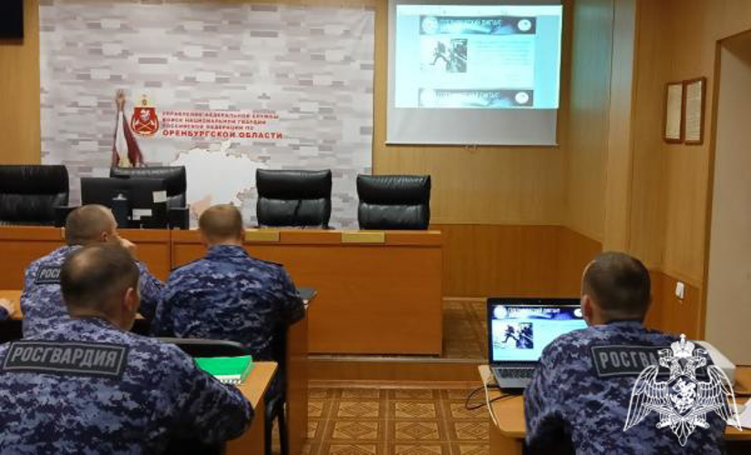 В Оренбурге росгвардейцы написали Географический диктант