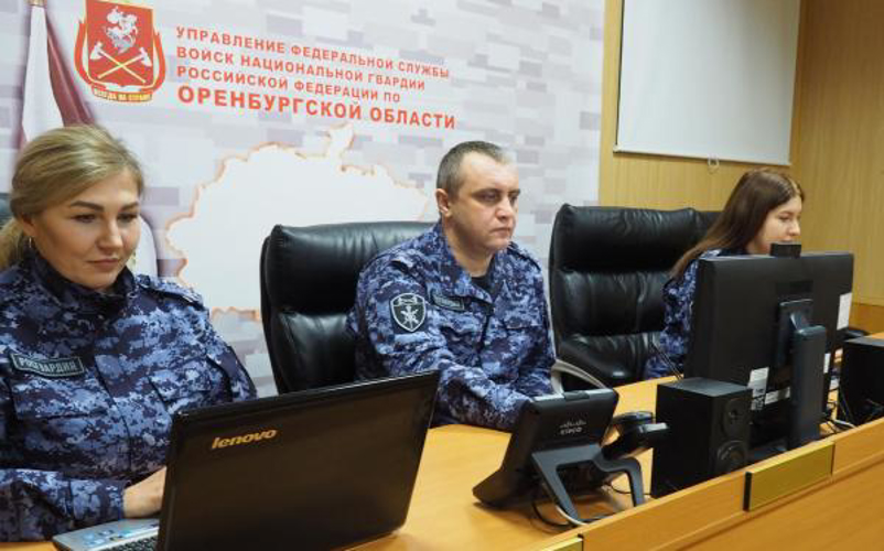 В Оренбурге росгвардейцы приняли участие в правовом диктанте  