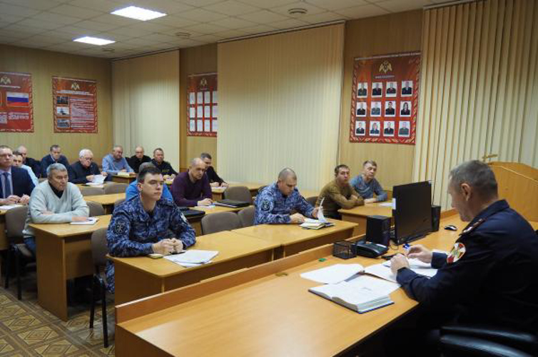 В Оренбурге росгвардейцы провели семинар - совещание с  представителями  подразделений охраны организаций с особыми уставными задачами и ведомственной охраны
