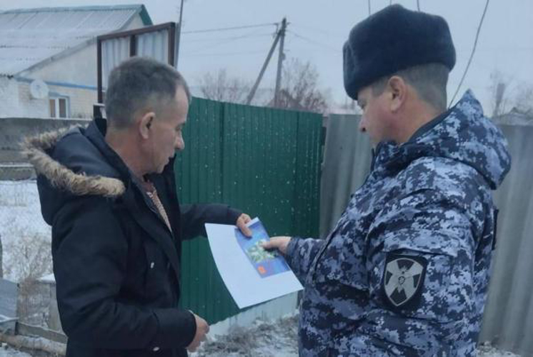 В Оренбуржье росгвардейцы проводят профилактическую акцию «Безопасный Новый год»