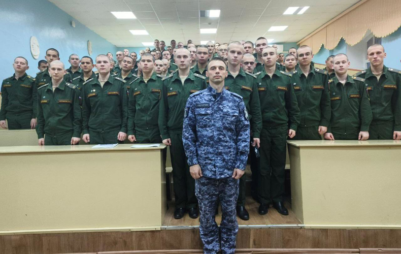 В Оренбурге росгвардейцы рассказали учащимся о порядке поступления в ВУЗы Росгвардии