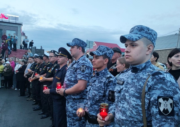 Росгвардейцы приняли участие в мероприятиях, посвященных Дню памяти и скорби