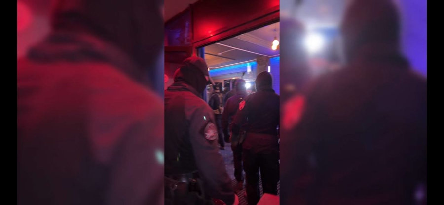 При силовой силовой поддержке Росгвардии прошел ночной рейд по общественным местам в Оренбурге (ВИДЕО)