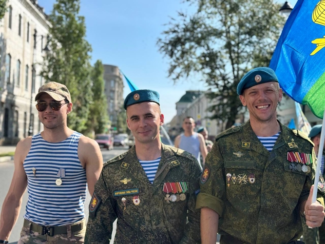 Сотрудники Росгвардии обеспечили безопасность во время проведения мероприятий, посвященных Дню ВДВ