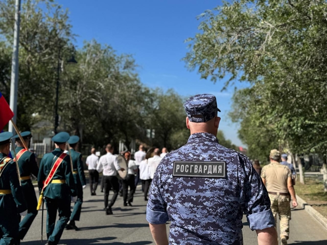Сотрудники Росгвардии обеспечили безопасность во время проведения мероприятий, посвященных Дню ВДВ
