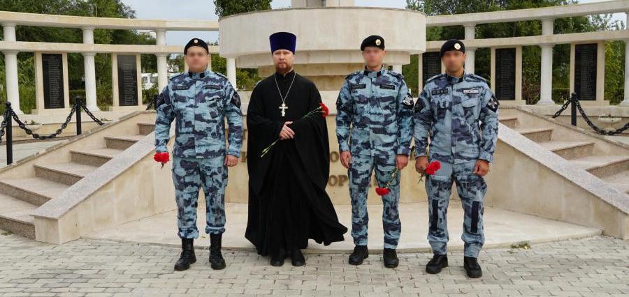 В Оренбурге росгвардейцы приняли участие в памятных мероприятиях, посвященных Дню солидарности в борьбе с терроризмом