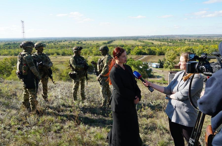 Росгвардейцы оказали содействие в съемке клипа «Вернись, родной» певице Анастасии Медной. Телесюжет ГТРК «Оренбург» (видео) 