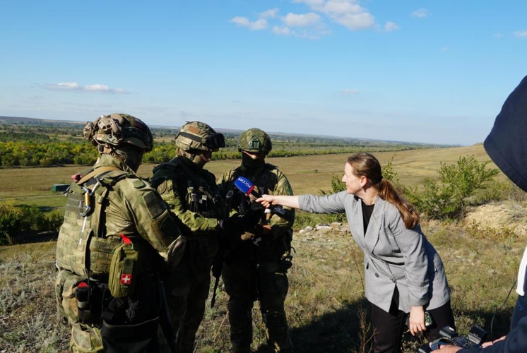Росгвардейцы оказали содействие в съемке клипа «Вернись, родной» певице Анастасии Медной. Телесюжет ГТРК «Оренбург» (видео) 