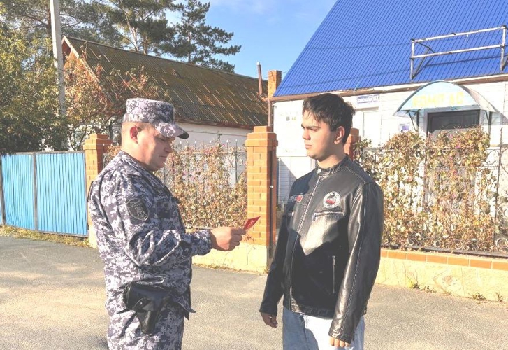 Росгвардейцы провели профилактическую акцию «Безопасный дом, подъезд, квартира»