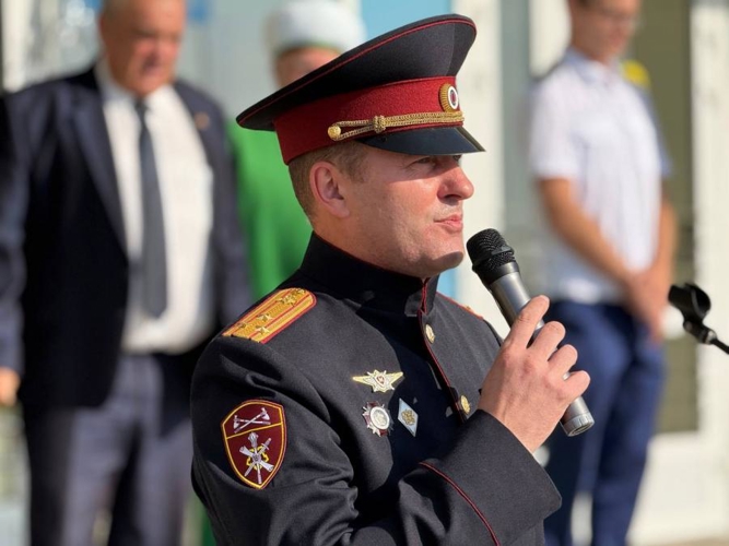 Росгвардейцы приняли участие в торжественных мероприятиях, посвященных празднованию Дня знаний