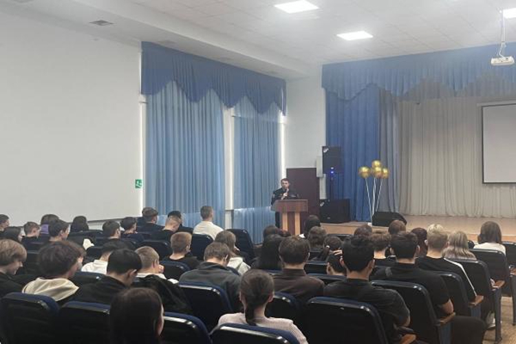 Росгвардейцы рассказали о ВУЗах Росгвардии  студентам училища Олимпийского резерва г. Оренбурга